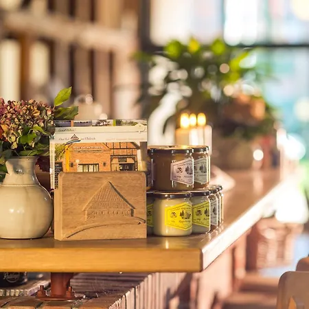 Alter Hof Am Elbdeich 3*